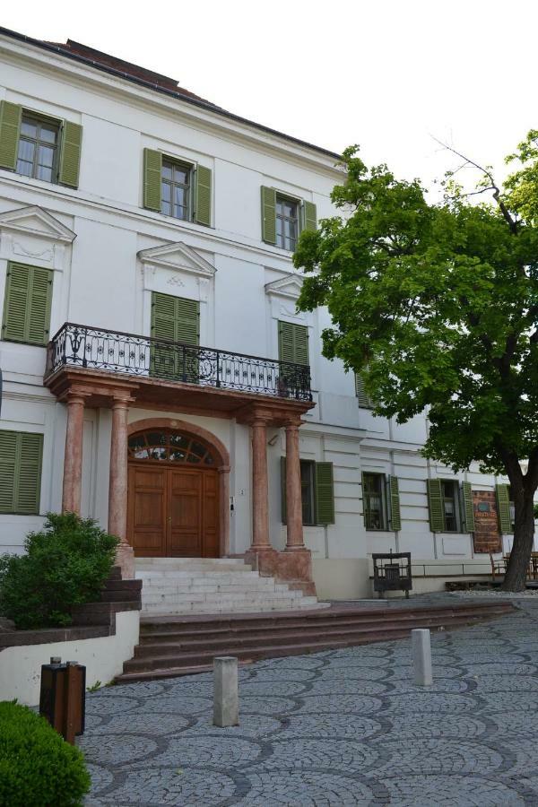 Millennium Suite Балатонфюред Экстерьер фото